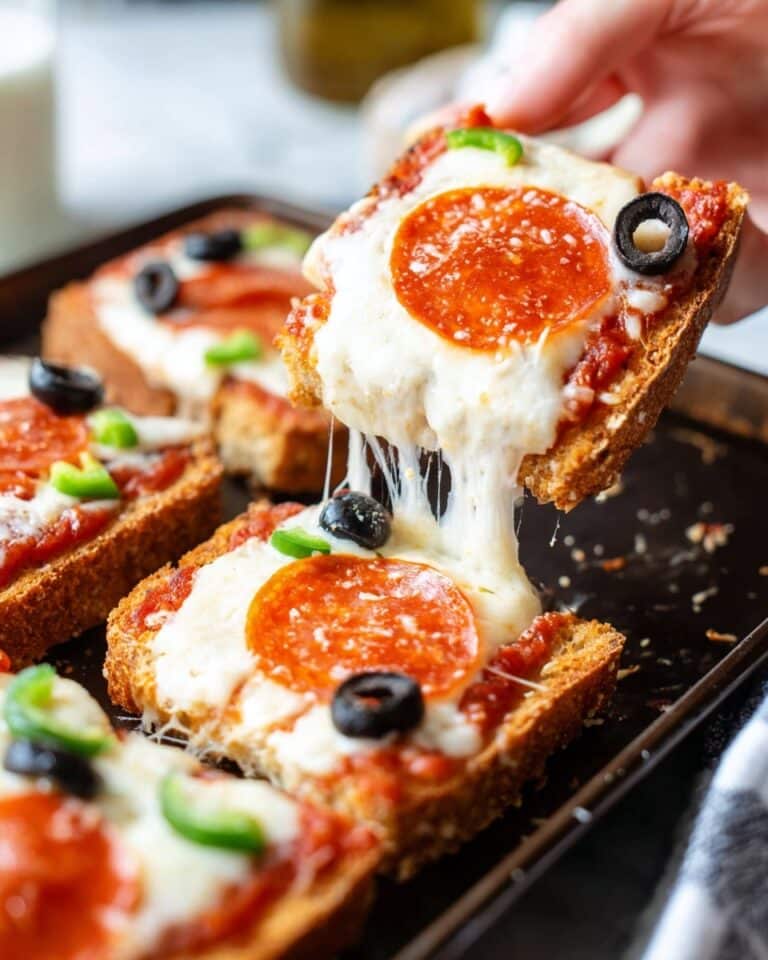 Garlic Bread Pizza Recipe